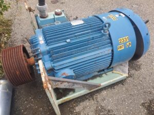 MOTEUR AC 200 HP BATI 449T 1200 RPM 600 V TEFC