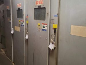 INTERRUPTEUR DE COUPURE EN CHARGE - SECTIONNEUR 14.4KV - WESTINGHOUSE